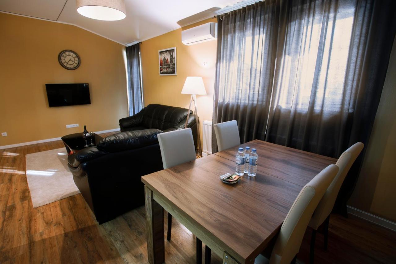 Apart Hotel West Tiflis Exterior foto